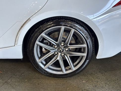 Used 2017 Lexus IS 200t image 38