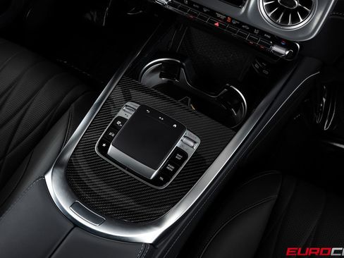Used 2025 Mercedes-Benz G 63 AMG 4MATIC image 33