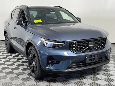 New 2026 Volvo XC40 B5 Ultra w/ Protection Package Premier AWD/4WD image 3