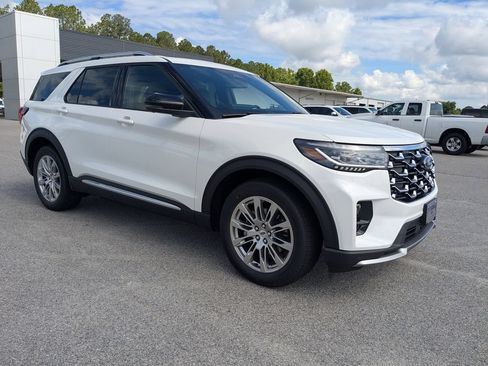New 2026 Ford Explorer Platinum RWD image 2