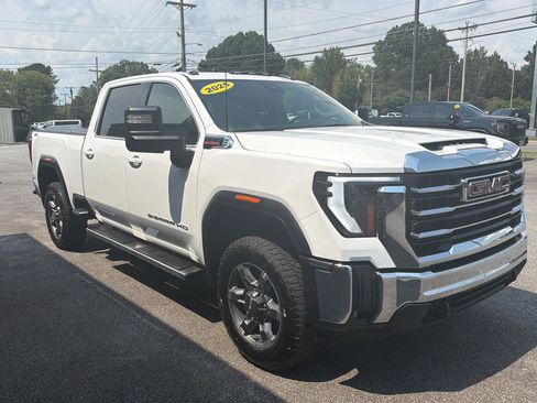 Used 2025 GMC Sierra 2500 SLE w/ SLE Convenience Package AWD/4WD image 3