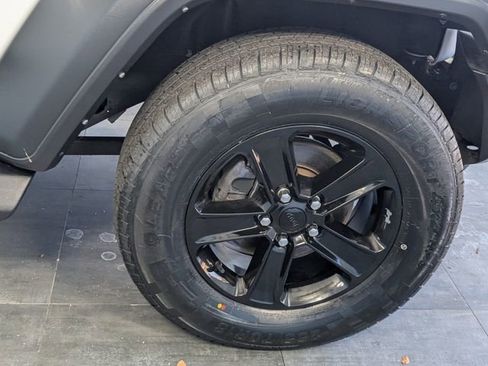 Used 2022 Jeep Wrangler Unlimited Sport image 16