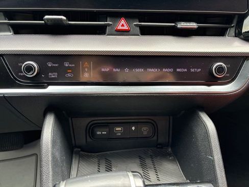 Used 2024 Kia Sportage SX FWD image 29