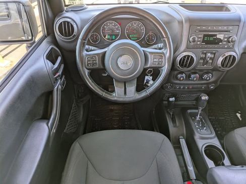 Certified 2017 Jeep Wrangler Unlimited Sport w/ Quick Order Package 24S AWD/4WD image 21