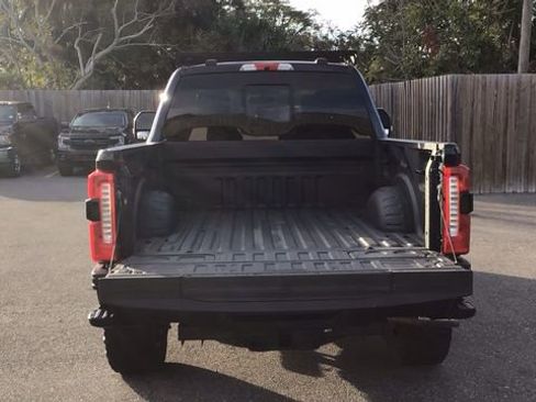 Used 2023 Ford F250 Lariat w/ Lariat Ultimate Package image 9