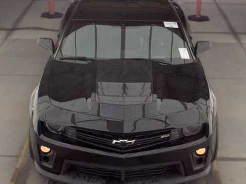Used 2015 Chevrolet Camaro ZL1 RWD image 3