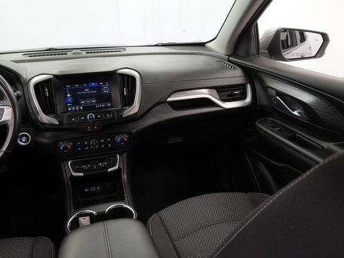 Used 2024 GMC Terrain SLE w/ Driver Convenience Package AWD/4WD image 15