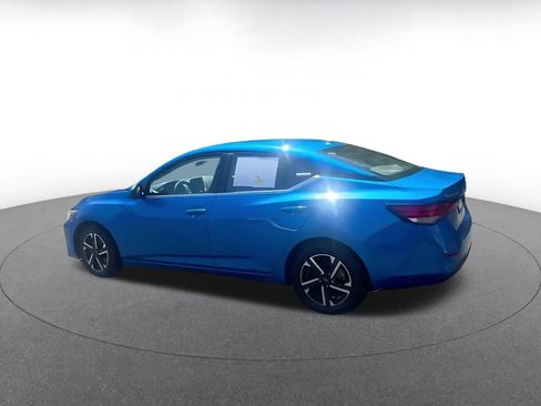 Used 2025 Nissan Sentra SV image 10