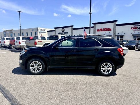 Used 2017 Chevrolet Equinox LT w/ Convenience Package FWD image 3