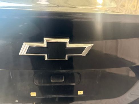 Used 2018 Chevrolet Cruze LT w/ Convenience Package FWD image 13