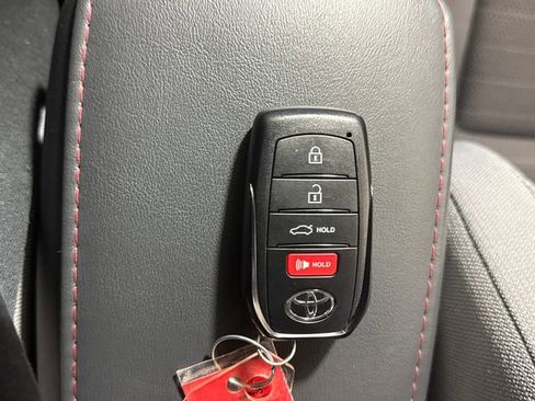 Used 2023 Toyota Corolla SE FWD image 40