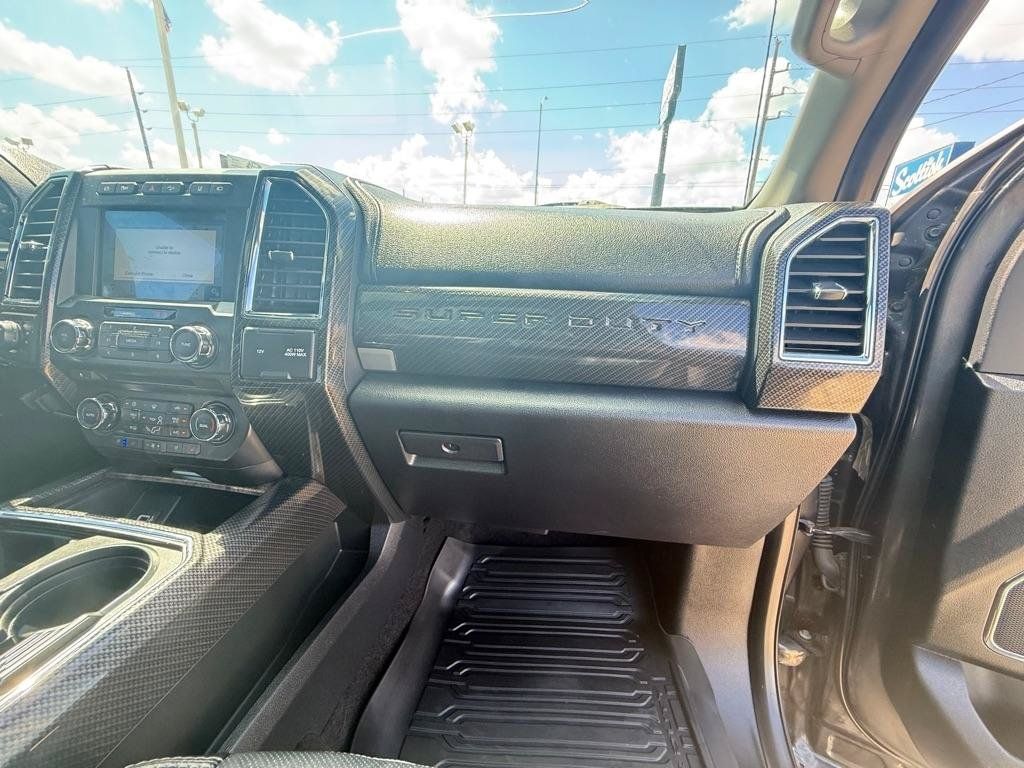 Used 2018 Ford F250 Lariat w/ Lariat Ultimate Package AWD/4WD image 21