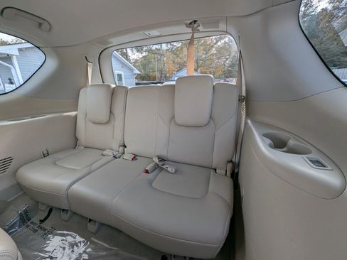 Used 2016 INFINITI QX80 4WD w/ Driver's Assistance Package image 39