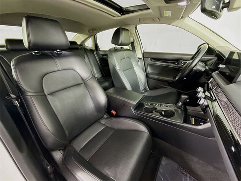 Used 2022 Honda Civic Touring image 28