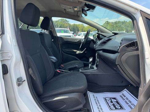 Used 2016 Ford Fiesta SE FWD image 18