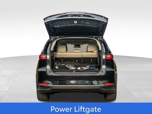 Used 2024 MAZDA CX-90 Plug-In Hybrid w/ Preferred image 10