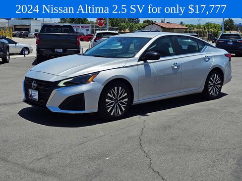 Used 2024 Nissan Altima 2.5 SV FWD image 4