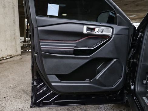 Used 2022 Ford Explorer ST-Line image 23