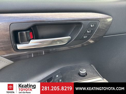 Used 2021 Toyota Highlander Limited AWD/4WD image 13