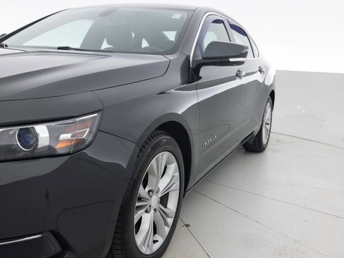 Used 2015 Chevrolet Impala LT w/ Convenience Package image 12