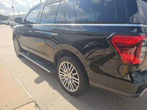Used 2024 Ford Expedition Limited RWD image 19
