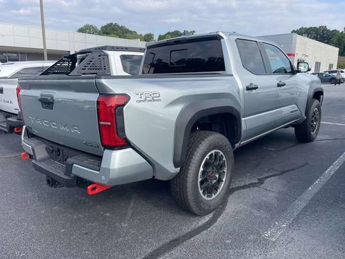 Used 2026 Toyota Tacoma TRD Off-Road w/ TRD Off Road Upgrade Package AWD/4WD image 14
