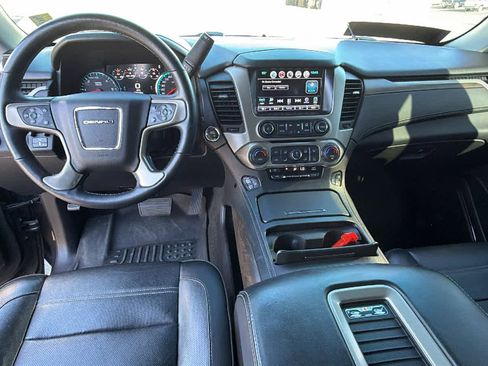 Used 2018 GMC Yukon Denali w/ Denali Ultimate Package image 18