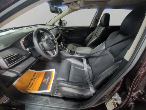 Used 2025 Subaru Outback Limited AWD/4WD image 9