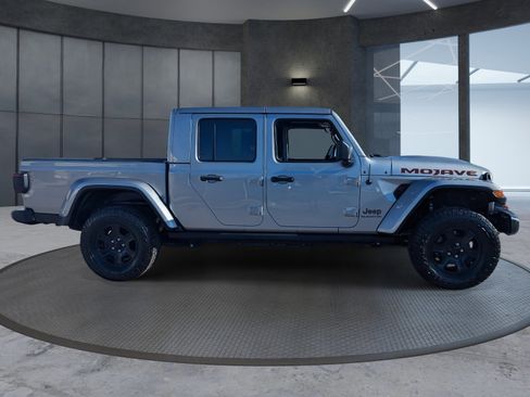 Used 2021 Jeep Gladiator Mojave image 7