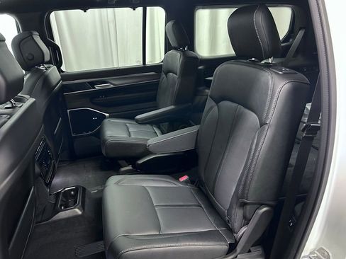 New 2026 Jeep Grand Wagoneer Limited image 20