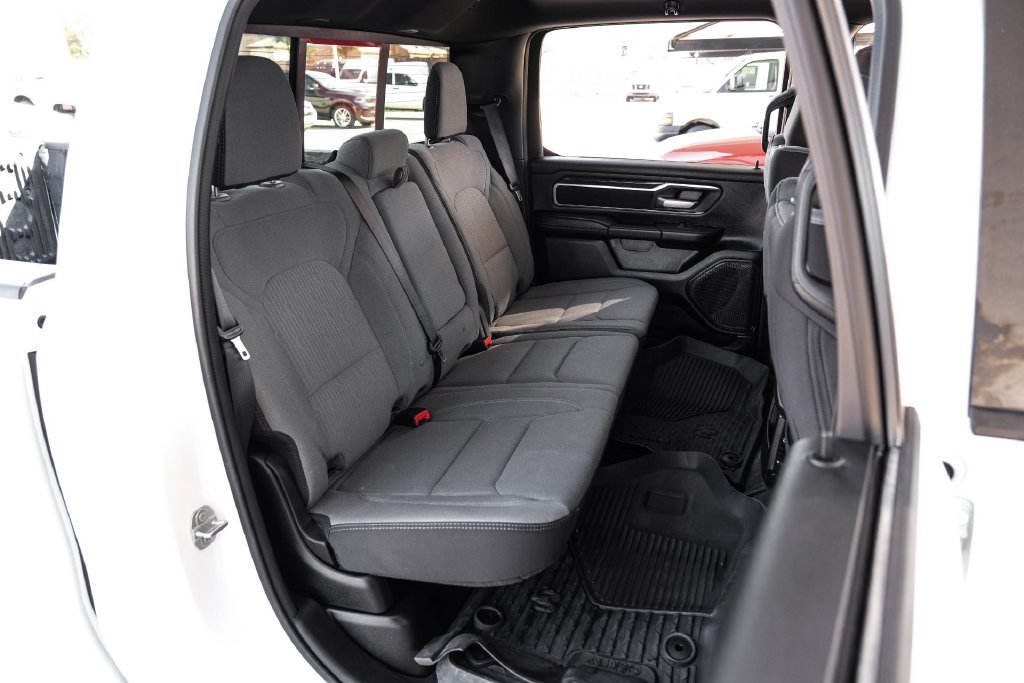 Used 2023 RAM 1500 Big Horn AWD/4WD image 38