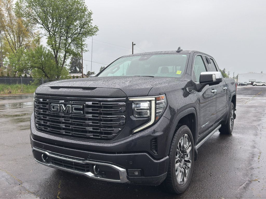 Used 2022 GMC Sierra 1500 Denali Ultimate AWD/4WD image 4