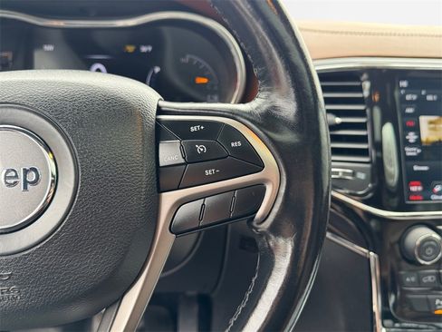 Certified 2021 Jeep Grand Cherokee Overland image 17