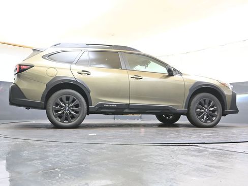 Certified 2025 Subaru Outback Onyx Edition image 34