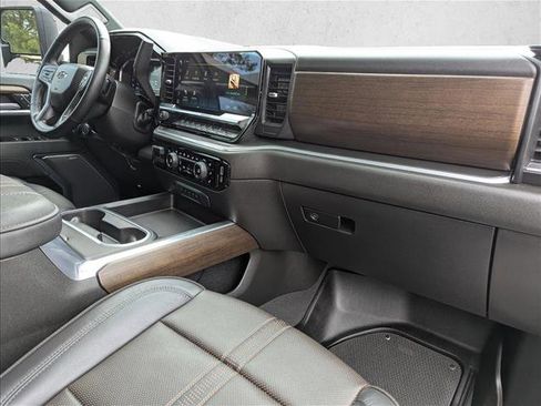 Used 2024 Chevrolet Silverado 3500 High Country w/ Technology Package AWD/4WD image 22