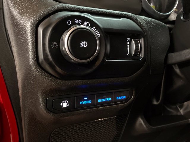 Used 2023 Jeep Wrangler Unlimited w/ 8.4" Radio Group AWD/4WD image 31