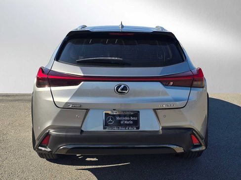 Used 2019 Lexus UX 200 F Sport image 4