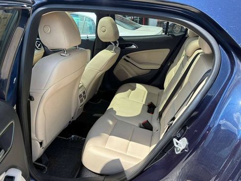 Used 2017 Mercedes-Benz GLA 250 4MATIC image 3