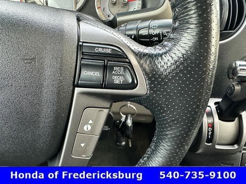 Used 2014 Honda Pilot Touring image 25