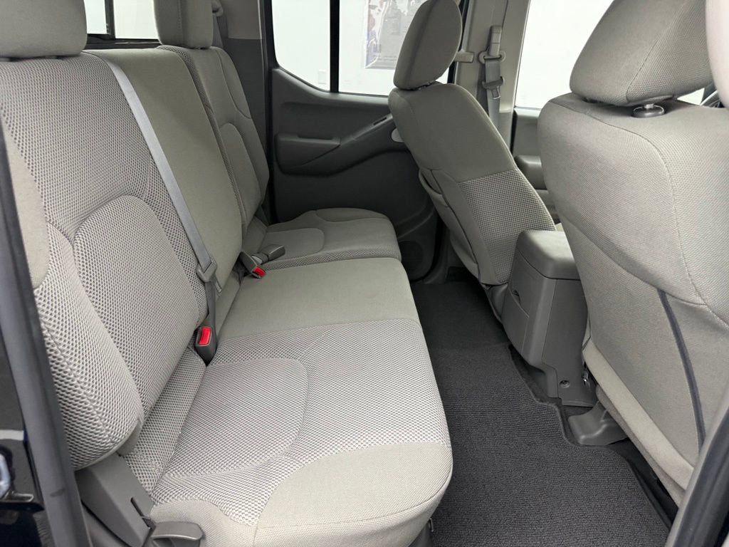 Used 2019 Nissan Frontier SV AWD/4WD image 35