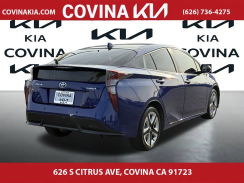 Used 2017 Toyota Prius Three Touring image 8