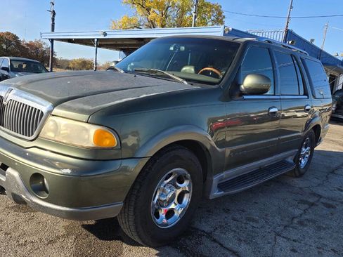 Used 2001 Lincoln Navigator 2WD image 1