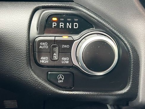 Used 2023 RAM 1500 Big Horn AWD/4WD image 32