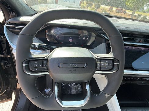 New 2026 Jeep Cherokee Limited AWD/4WD image 22