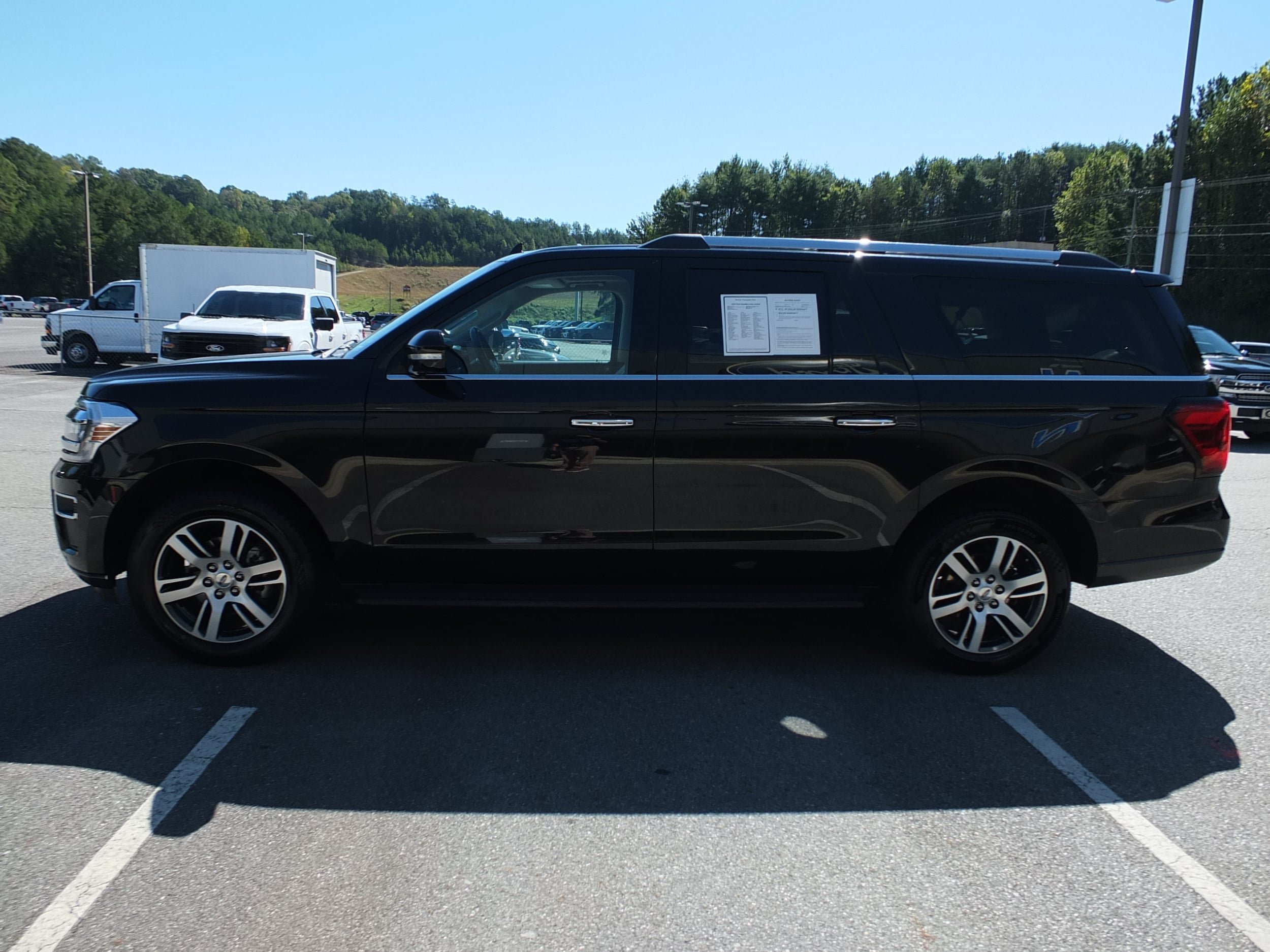 Used 2024 Ford Expedition Max Limited AWD/4WD image 6