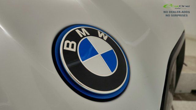 Used 2024 BMW iX xDrive50 w/ Premium Package AWD/4WD image 30