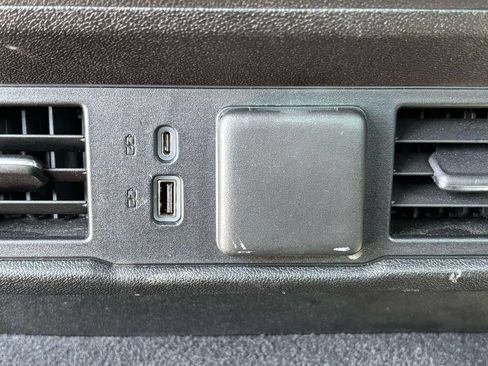 Used 2023 Chevrolet Silverado 1500 LT AWD/4WD image 20
