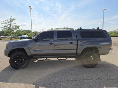 Used 2012 Toyota Tacoma 4x4 Double Cab w/ TRD Off-Road Pkg image 13