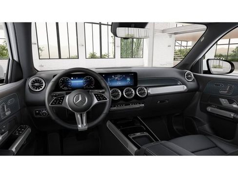 New 2026 Mercedes-Benz GLB 250 4MATIC image 3