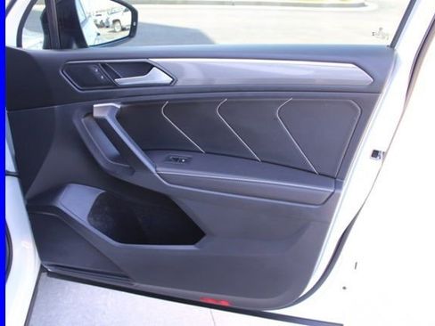 Used 2024 Volkswagen Tiguan SE R-Line image 22